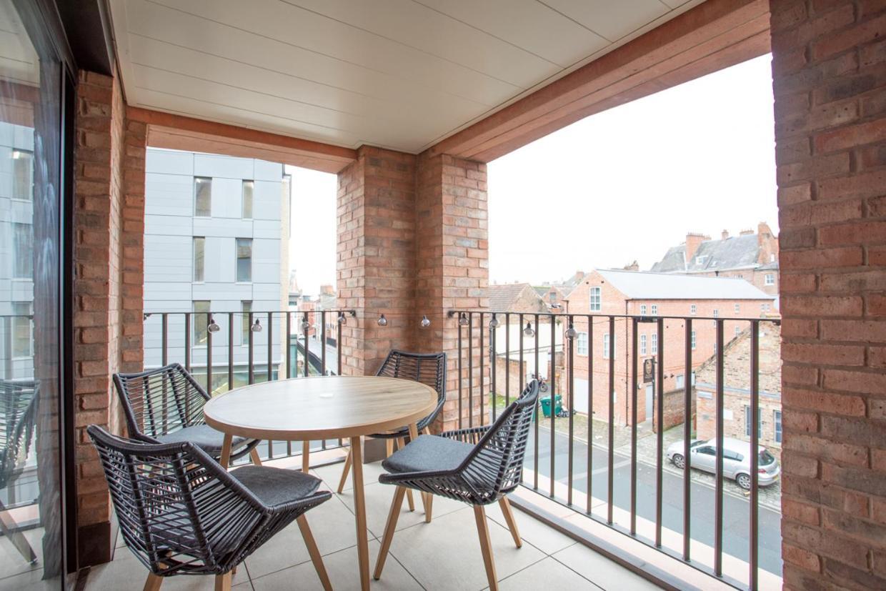 Luxury 2 Bedroom Apartment With Free Parking In The Heart Of York Eksteriør bilde
