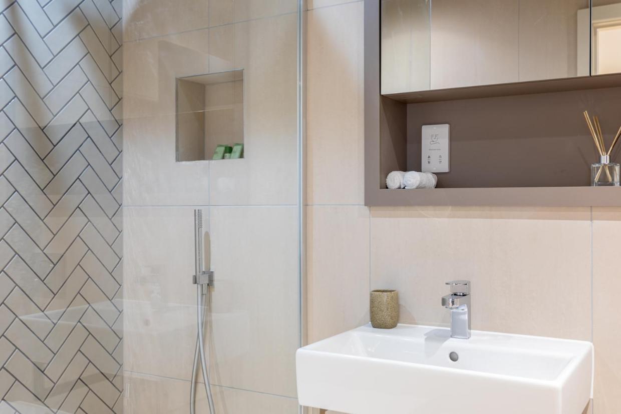 Luxury 2 Bedroom Apartment With Free Parking In The Heart Of York Eksteriør bilde
